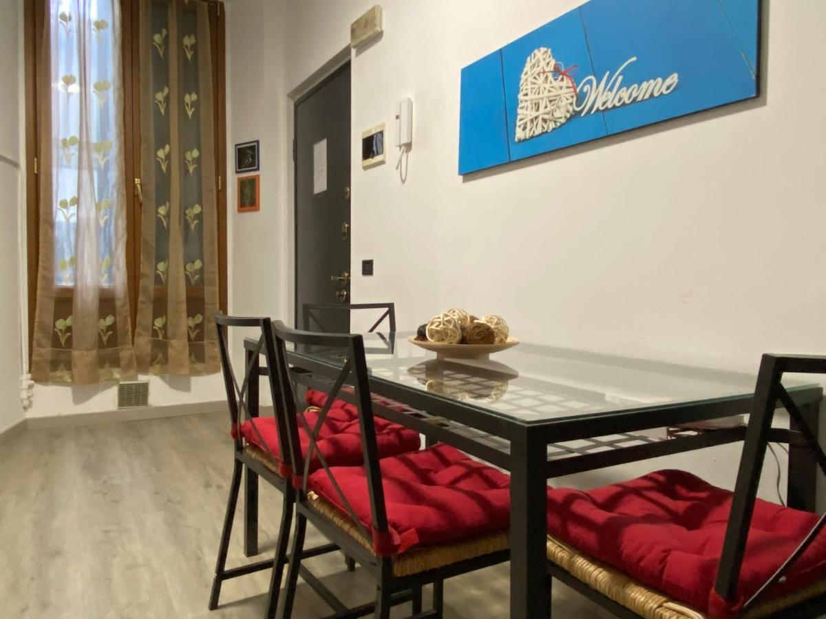 Trilocale In Piazza Duomo Apartment มิลาน ภายนอก รูปภาพ